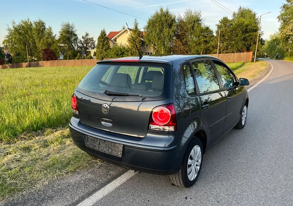 Volkswagen Polo cena 14700 przebieg: 151000, rok produkcji 2009 z Wadowice małe 154